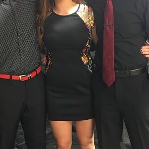 Size 7 Black/Floral Bodycon Dress